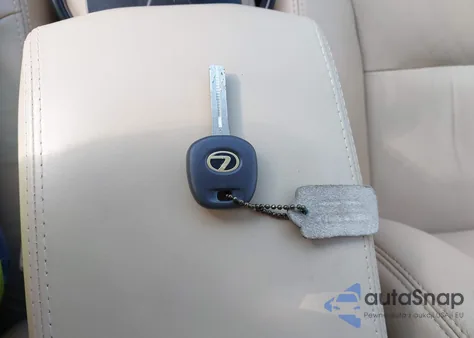 2005 Lexus Es 330 from USA, damaged, VIN JTHBA30G555072941